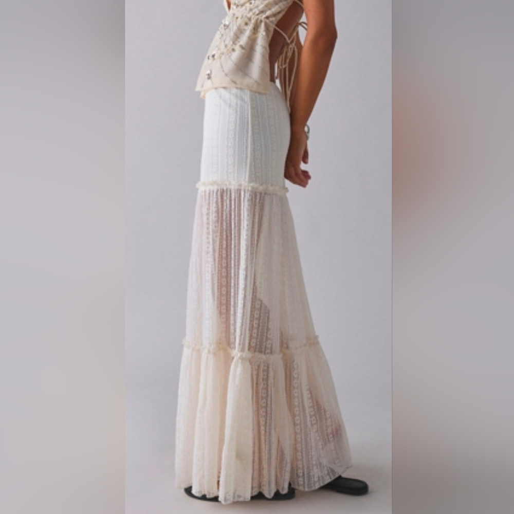 Kimchi Blue Cream Lace Tiered Semi-Sheer Maxi Skirt - Picture 4 of 5